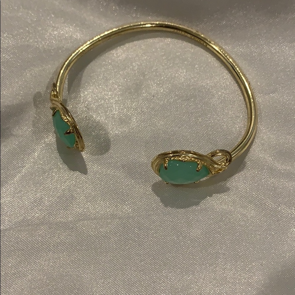Kendra Scott bracelet